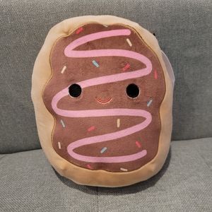 7.5" Deja the Donut Squishmallow
